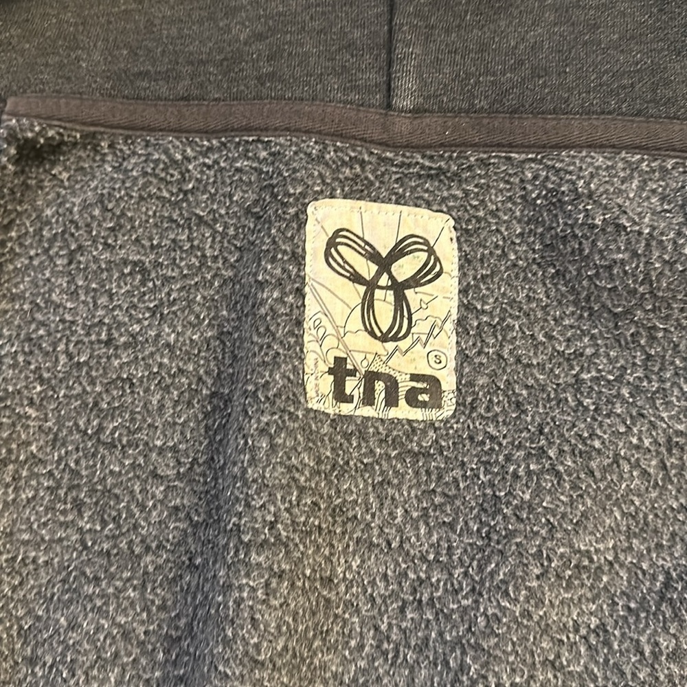 TNA Zip Up - Picture 3 of 8